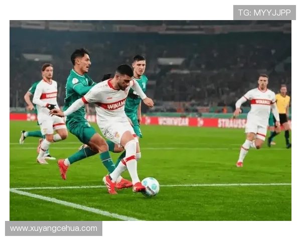 罗马战术选择引发争议,对球队近期表现形成影响 罗马战术选择引发争议,对球队近期表现形成影响