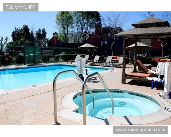 孔令辉当年住酒店连拖鞋都要自带，现在住套房连浴缸都懒得放满水